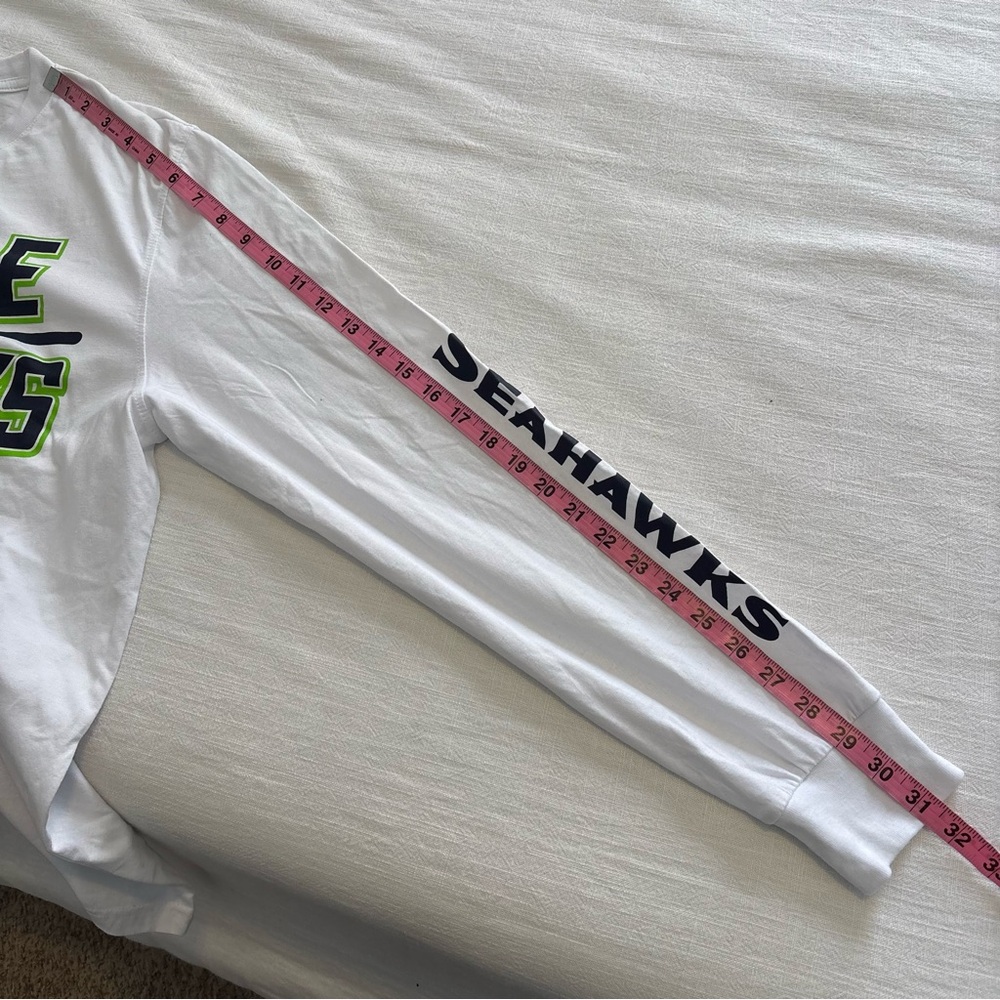 Men’s G-III Seattle Seahawks Long Sleeve Tee - Picture 9 of 9